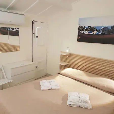 Ai Campanili Holidays تْشيفالو